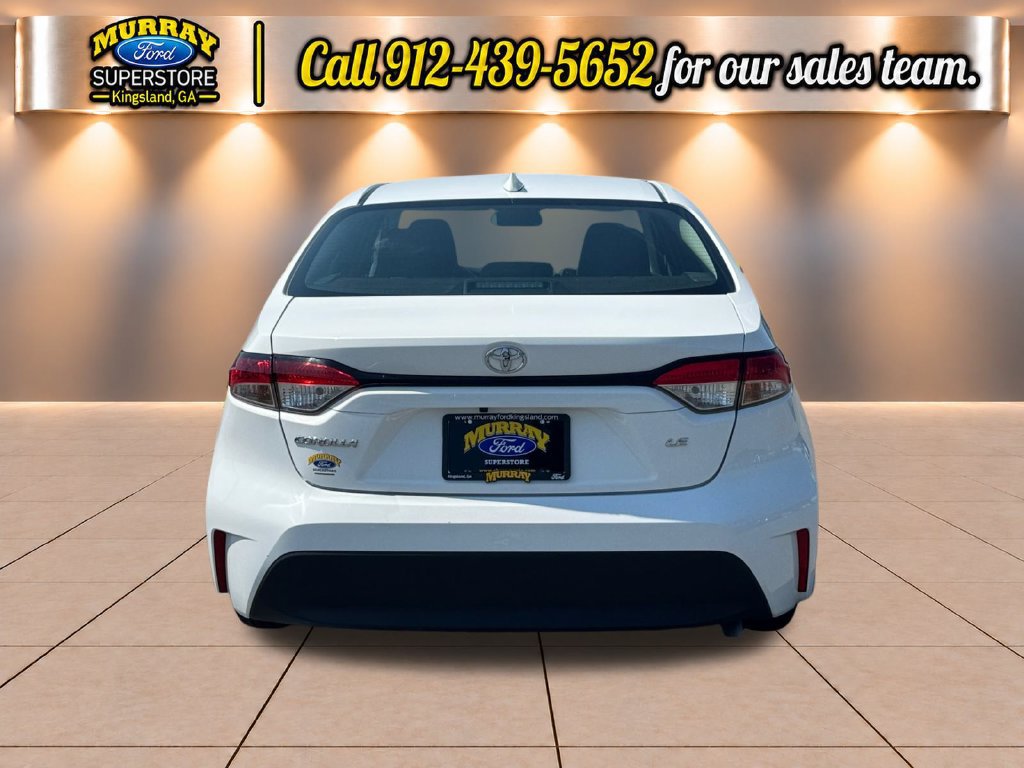 Used 2024 Toyota Corolla LE FWD image 4