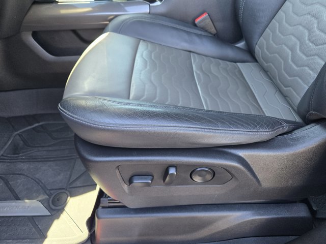 Used 2023 Chevrolet Silverado 1500 ZR2 w/ Technology Package image 21