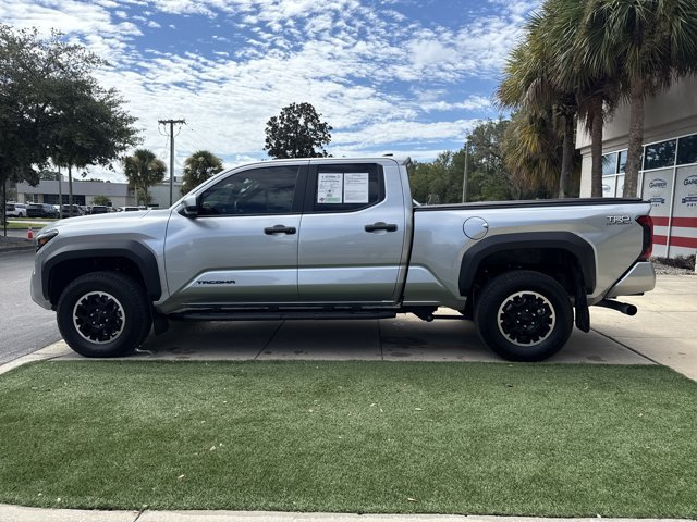 Used 2025 Toyota Tacoma TRD Off-Road AWD/4WD image 8