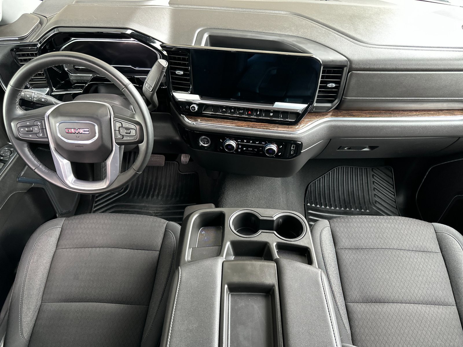 Used 2024 GMC Sierra 1500 Elevation image 13