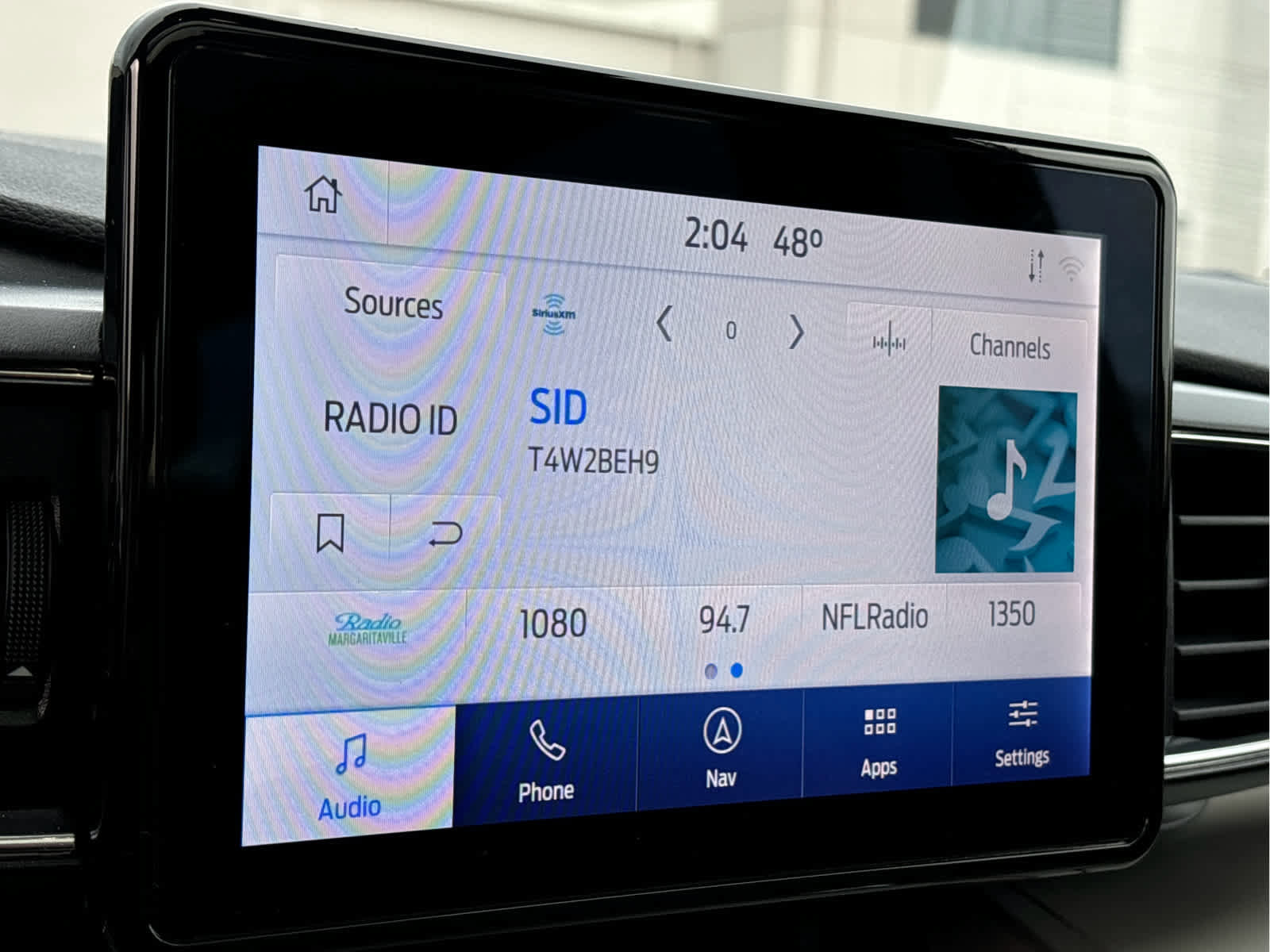 Certified 2022 Ford Explorer XLT w/ Equipment Group 202A image 24