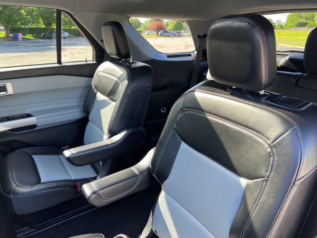 Certified 2023 Ford Explorer XLT w/ Equipment Group 202A AWD/4WD image 24