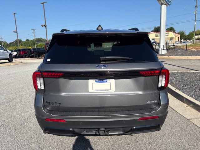 Certified 2025 Ford Explorer ST-Line AWD/4WD image 7