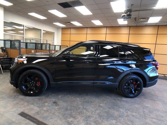 Certified 2022 Ford Explorer ST w/ Equipment Group 401A image 4