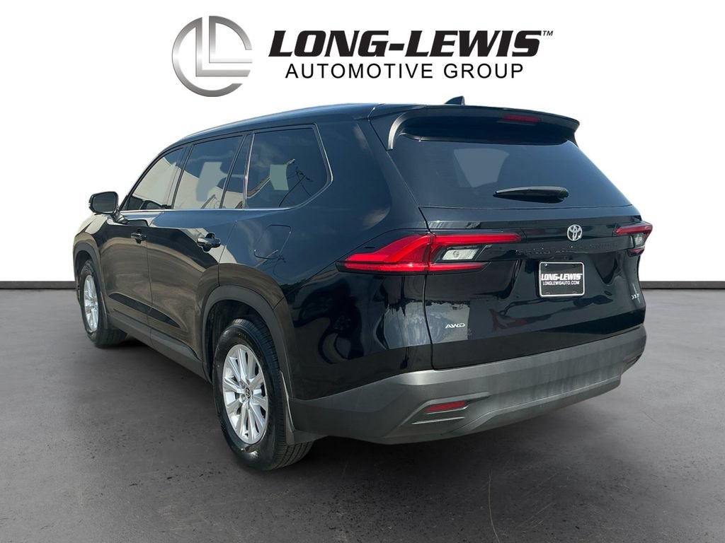 Used 2024 Toyota Grand Highlander AWD image 4