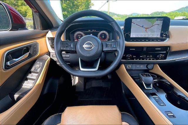 Used 2023 Nissan Rogue Platinum FWD image 5