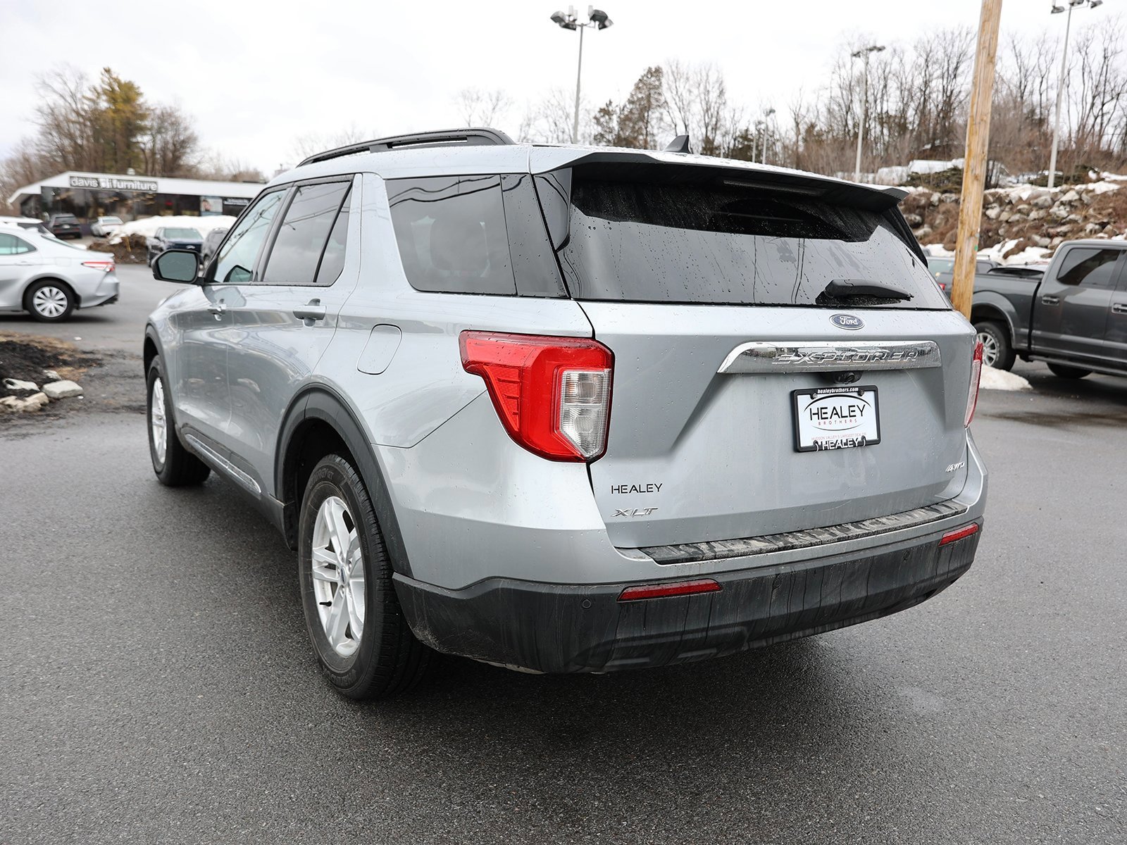 Certified 2023 Ford Explorer XLT image 5