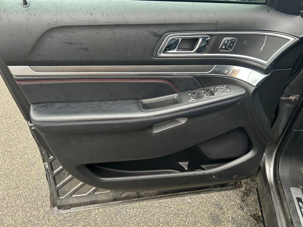 Certified 2017 Ford Explorer Sport w/ Equipment Group 401A image 17