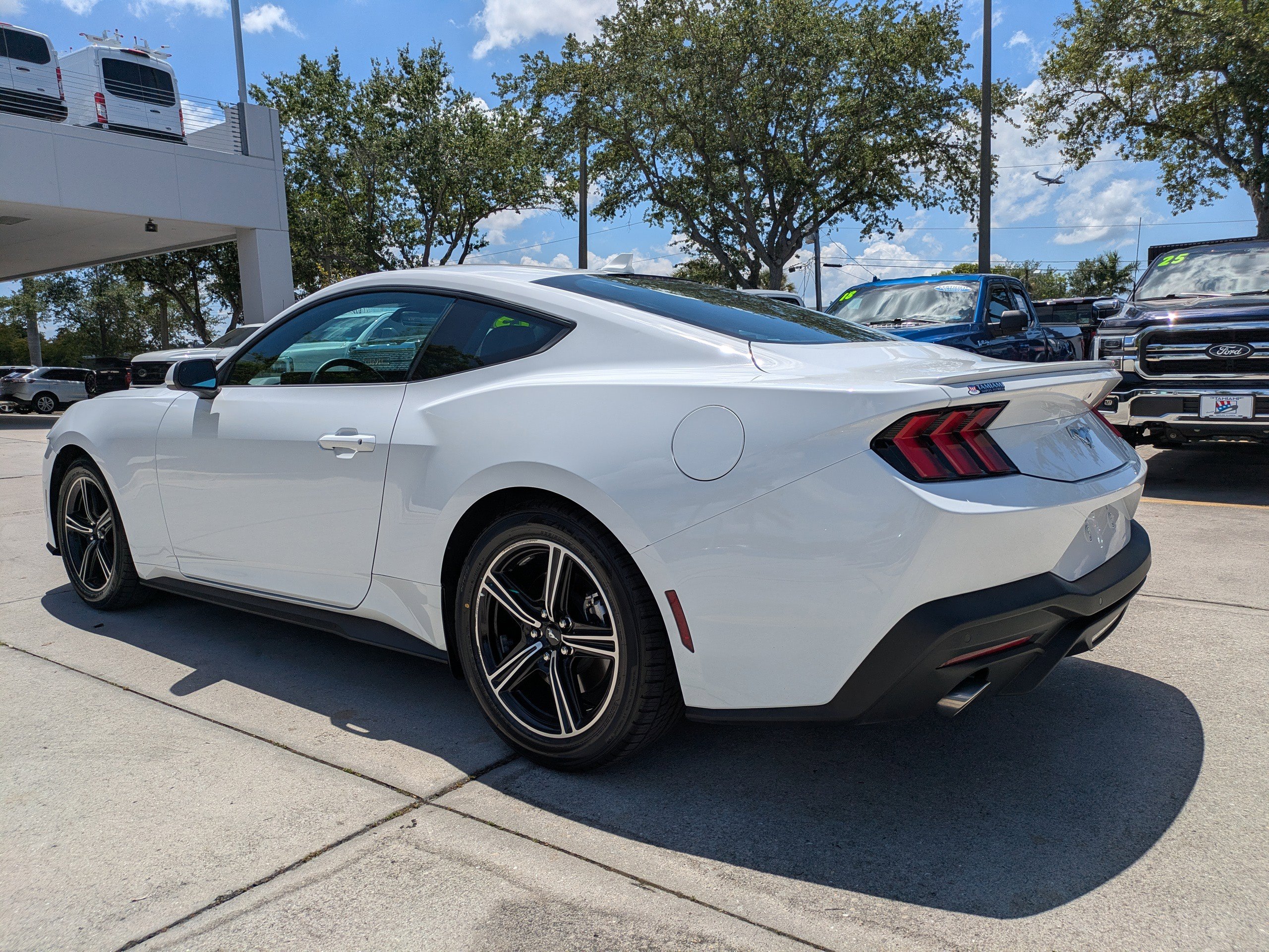 Certified 2025 Ford Mustang Premium RWD image 6
