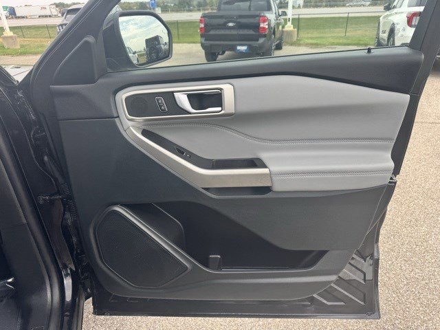 Certified 2023 Ford Explorer XLT w/ Equipment Group 202A image 36