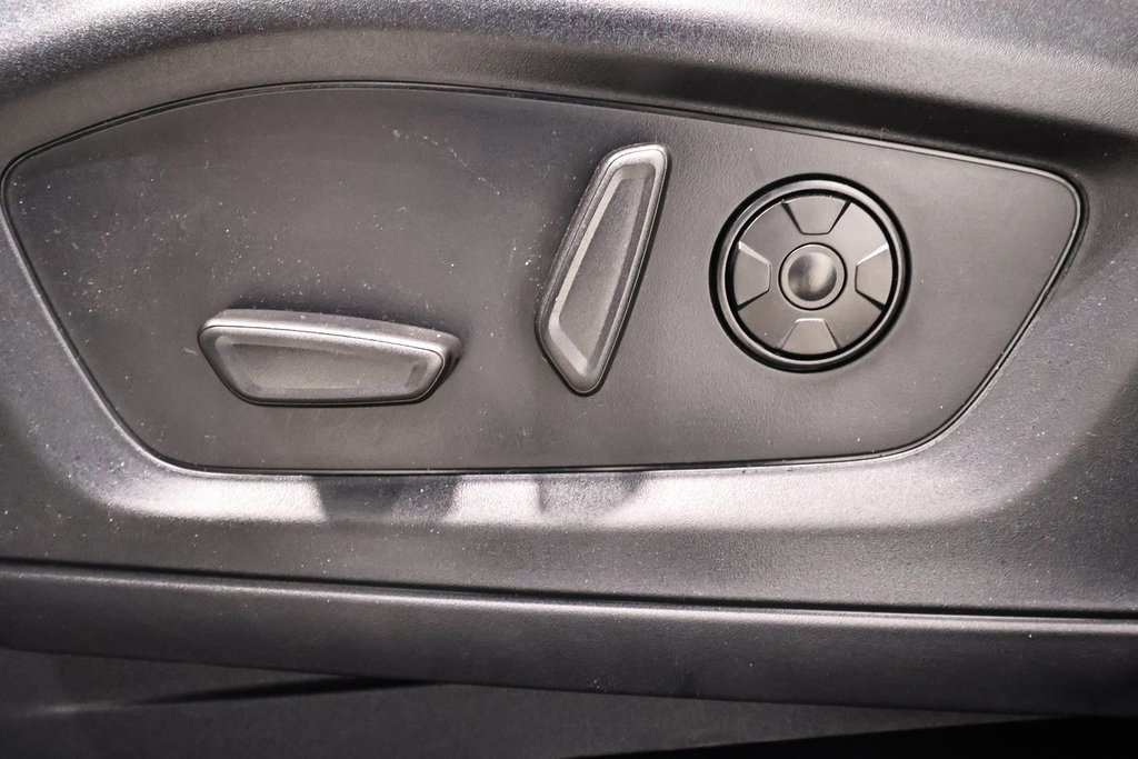 Certified 2025 Ford Explorer Platinum w/ Ultimate Package image 18