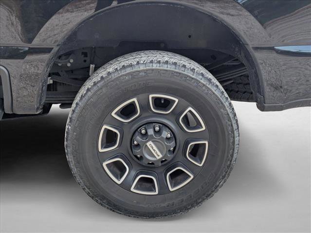 Certified 2024 Ford F350 Platinum w/ FX4 Off-Road Package image 8