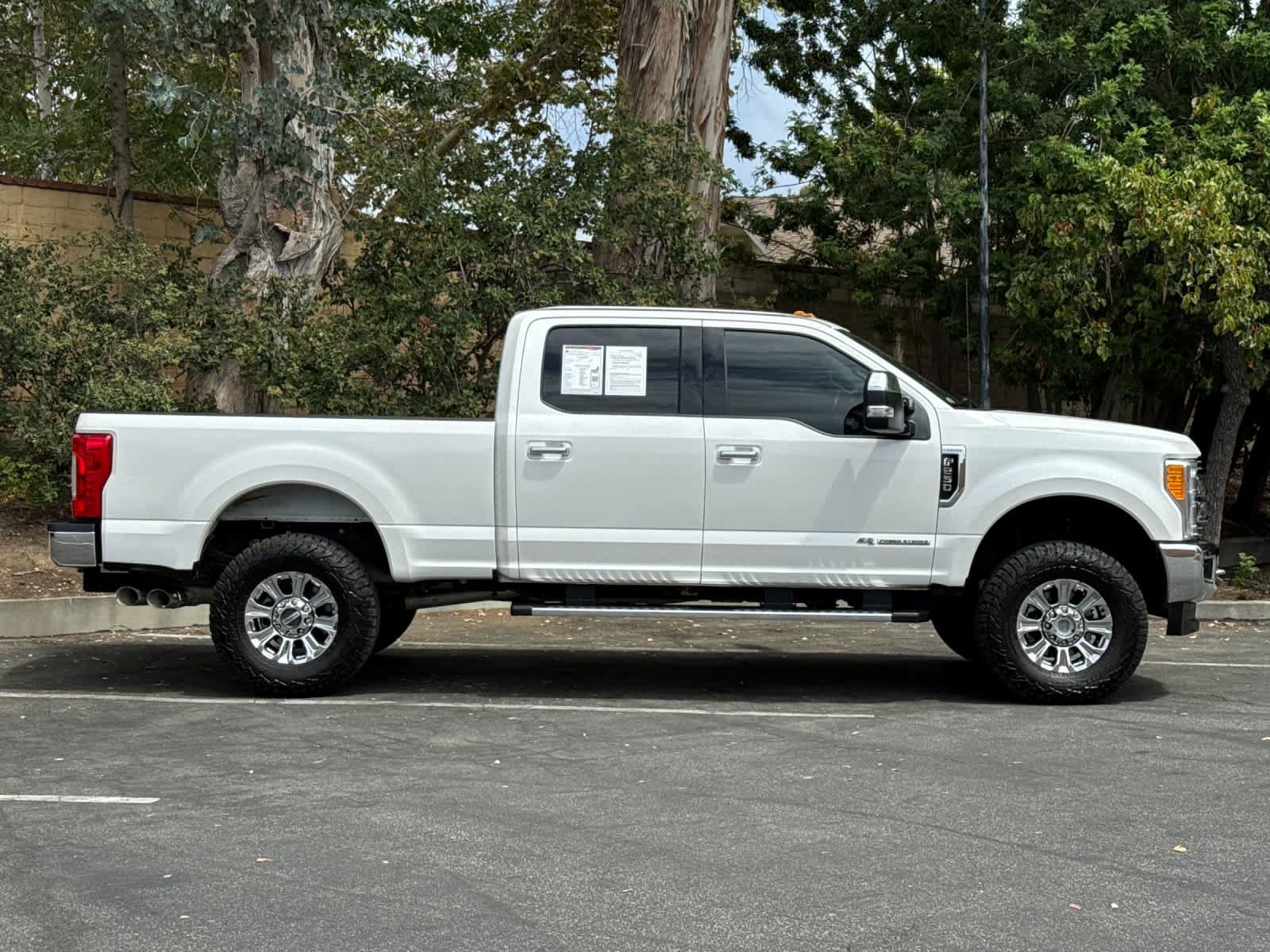 Certified 2017 Ford F250 Lariat w/ Chrome Package AWD/4WD image 8