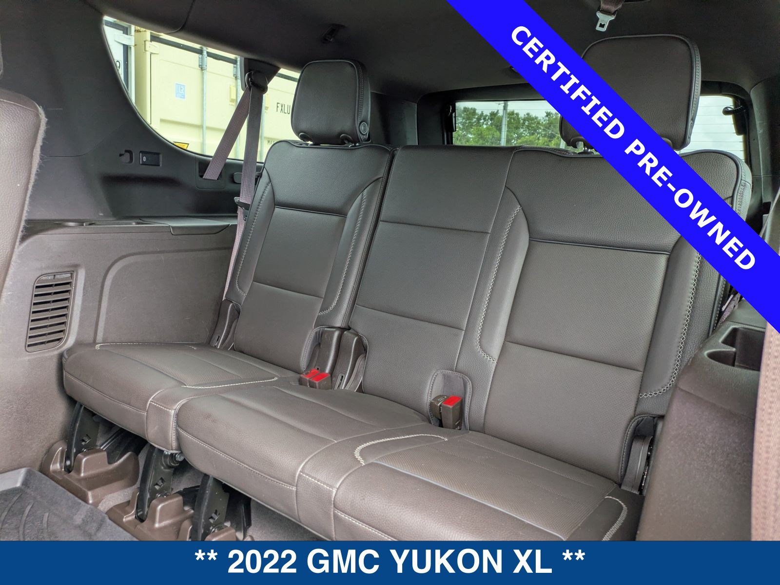 Used 2022 GMC Yukon XL Denali AWD/4WD image 16