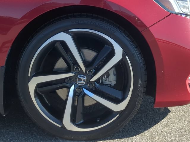Used 2018 Honda Accord Sport image 30