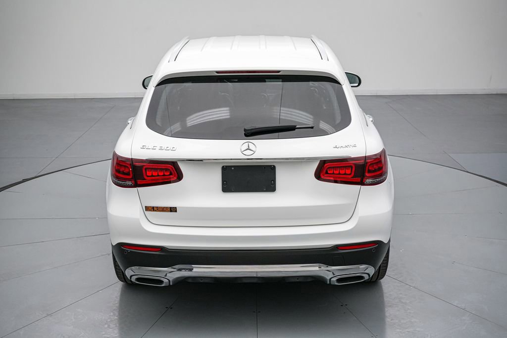 Used 2022 Mercedes-Benz GLC 300 4MATIC image 4