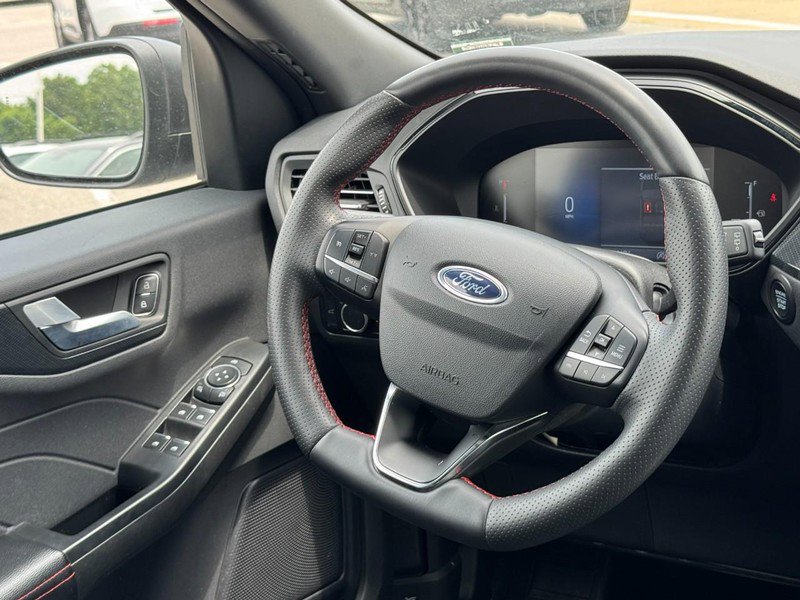 Certified 2024 Ford Escape ST-Line AWD/4WD image 12