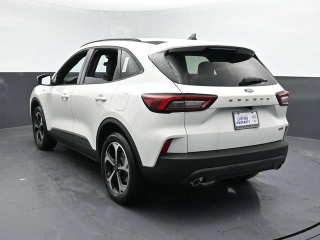 Certified 2025 Ford Escape ST-Line Select AWD/4WD image 5