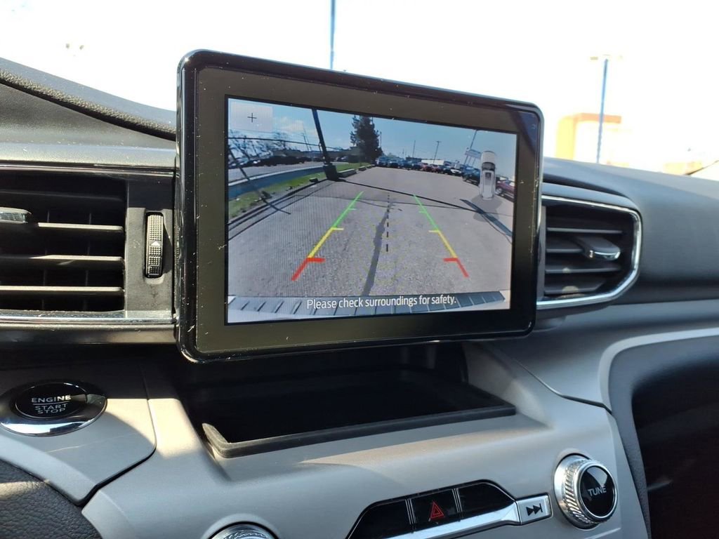 Certified 2023 Ford Explorer XLT w/ Equipment Group 202A AWD/4WD image 22