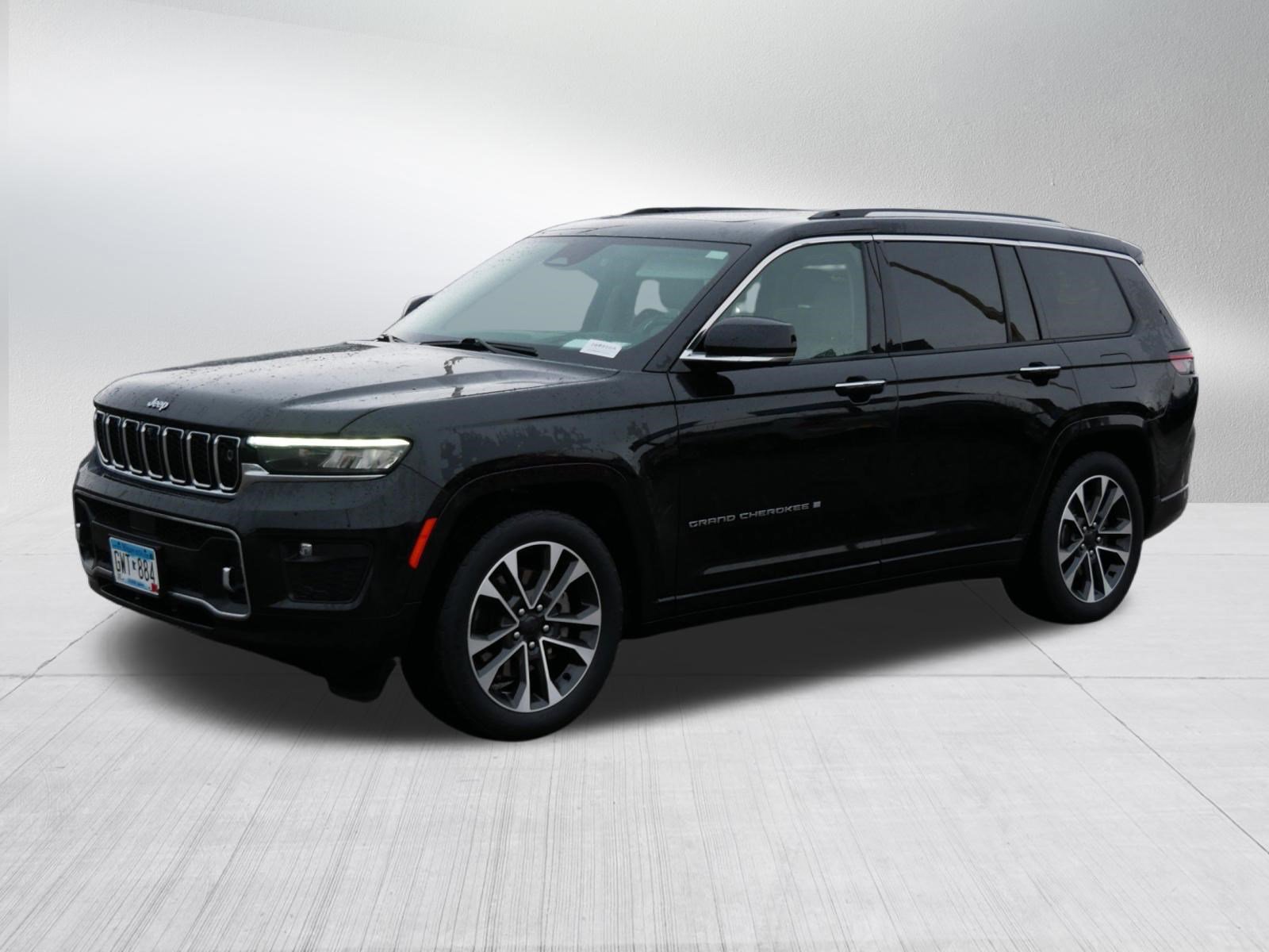Used 2021 Jeep Grand Cherokee L Overland w/ Advanced Protech Group III AWD/4WD image 3