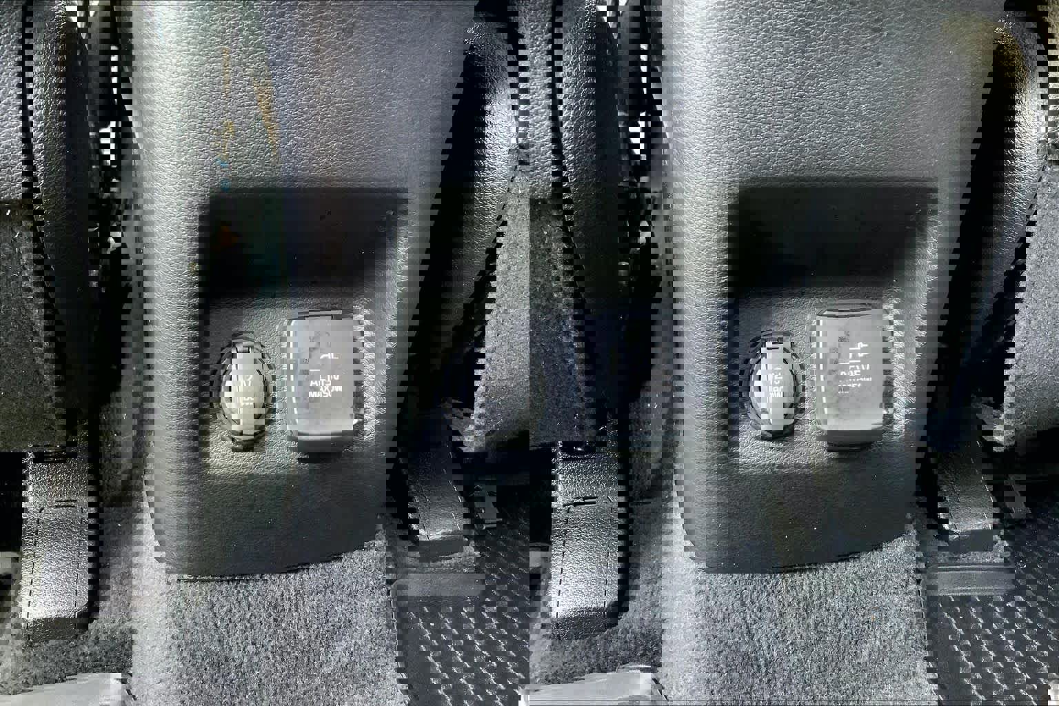 Used 2022 Kia Telluride SX w/ SX Prestige Package image 33