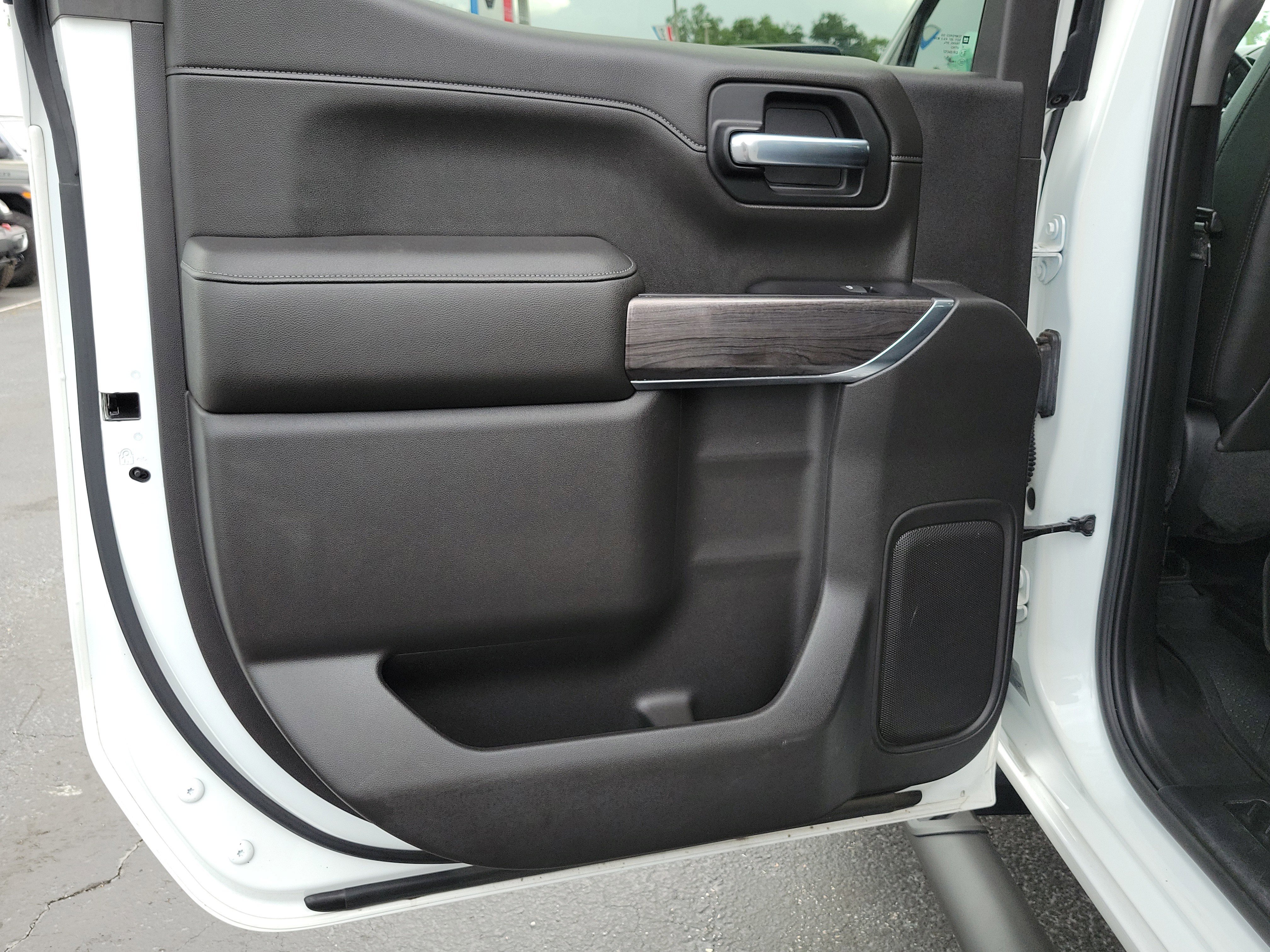 Used 2019 Chevrolet Silverado 1500 LTZ w/ LTZ Plus Package image 11