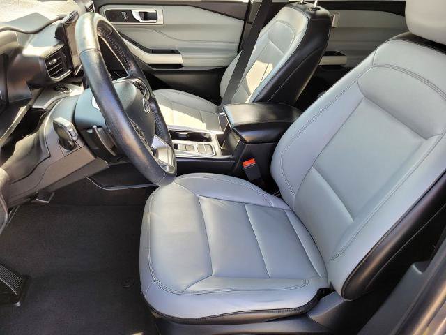Certified 2021 Ford Explorer XLT w/ Equipment Group 202A RWD image 17