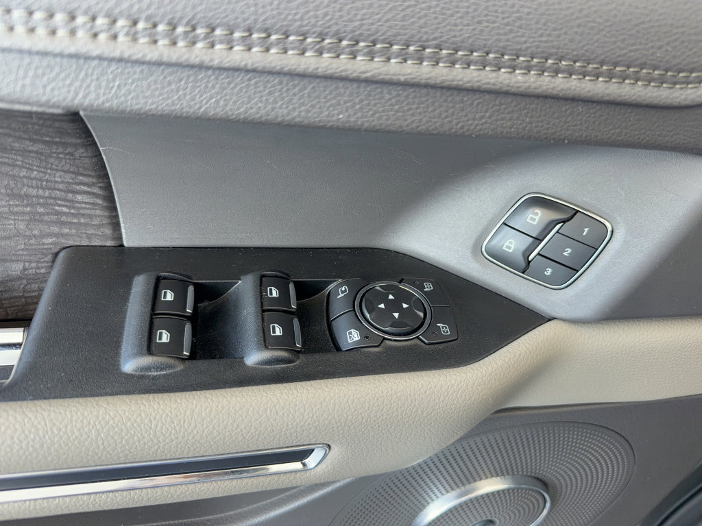 Certified 2021 Ford Expedition Max Limited image 9