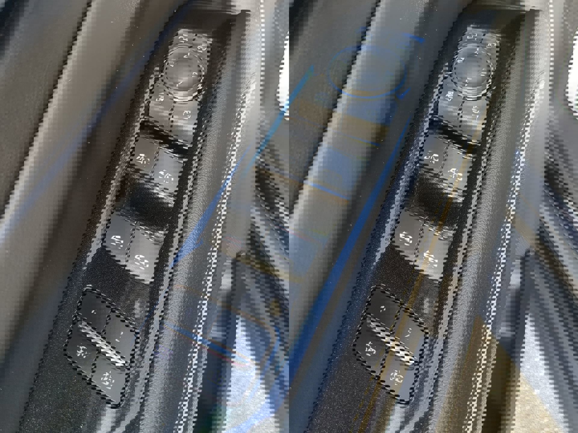 Used 2023 Cadillac Escalade Premium Luxury image 48