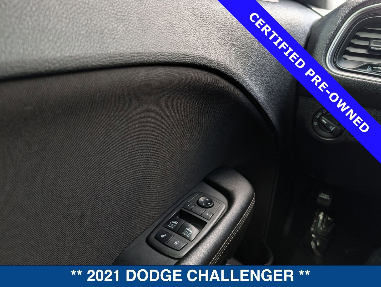 Used 2021 Dodge Challenger GT w/ Performance Handling Group image 19