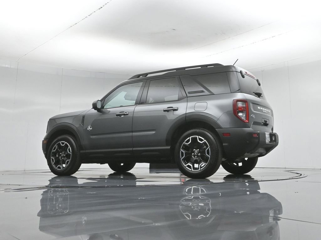 Certified 2025 Ford Bronco Sport Outer Banks w/ Outer Banks Tech Package+ AWD/4WD image 53