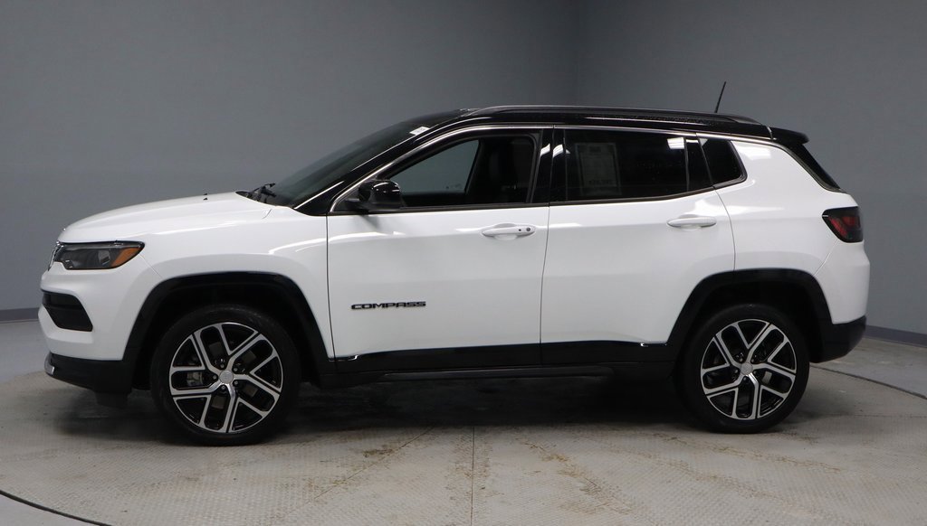 Used 2024 Jeep Compass Limited w/ Elite Group image 8