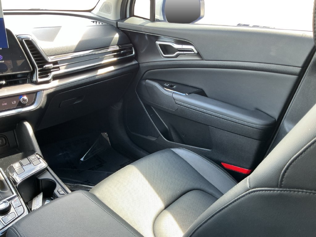 Used 2024 Kia Sportage EX FWD image 32