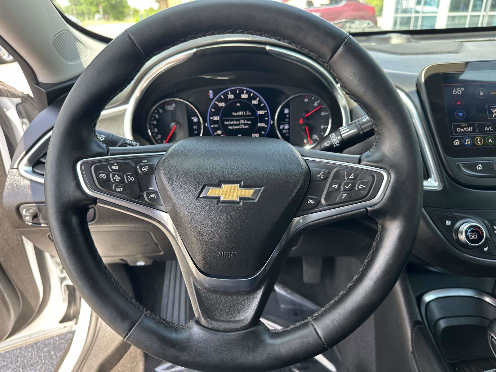 Used 2024 Chevrolet Malibu LT FWD image 13