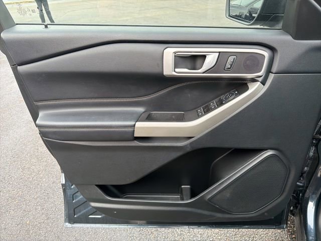 Certified 2023 Ford Explorer XLT w/ Equipment Group 202A image 25
