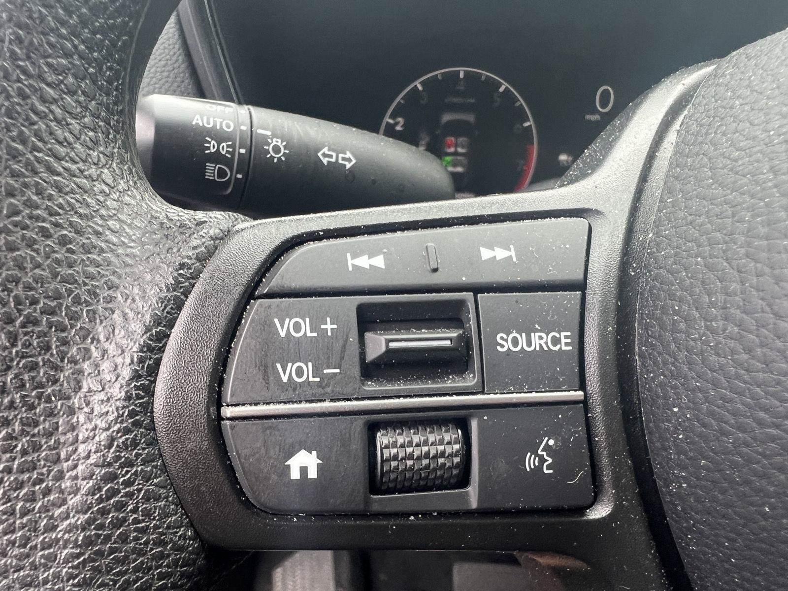 Used 2025 Honda CR-V EX image 13