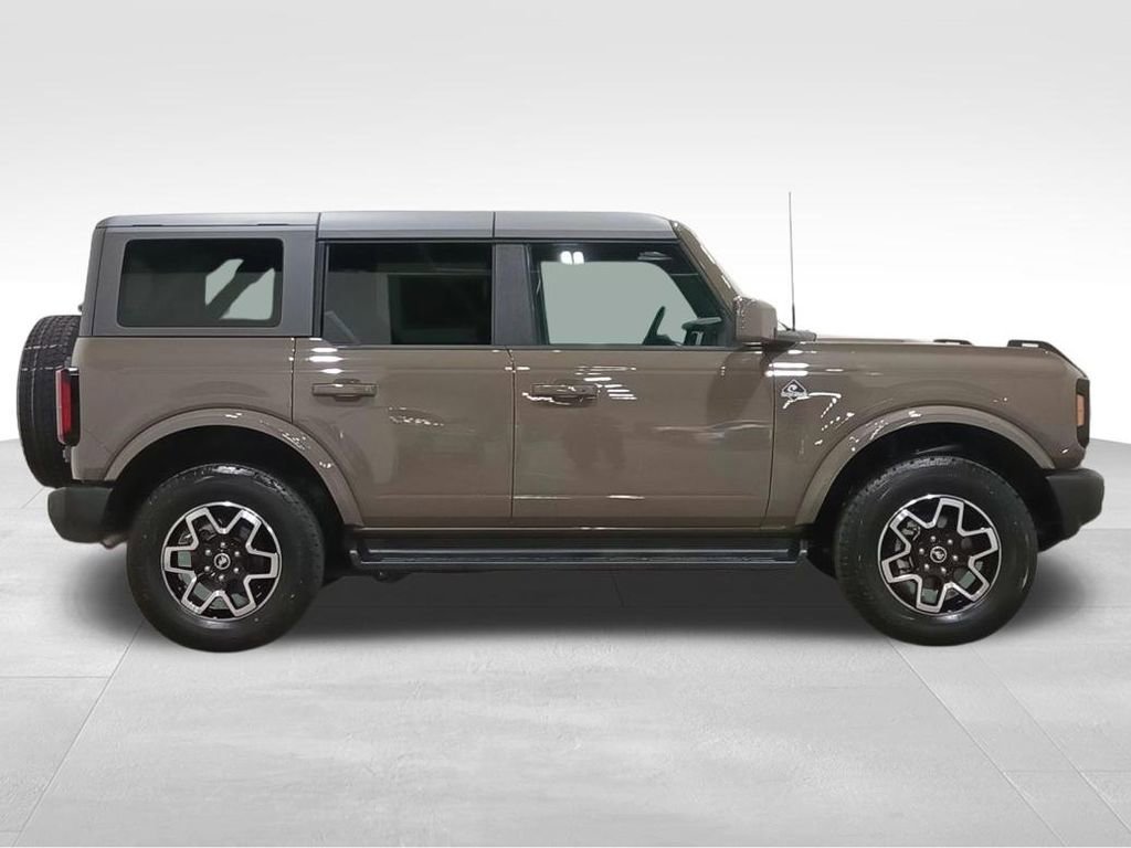 Certified 2025 Ford Bronco Outer Banks image 3