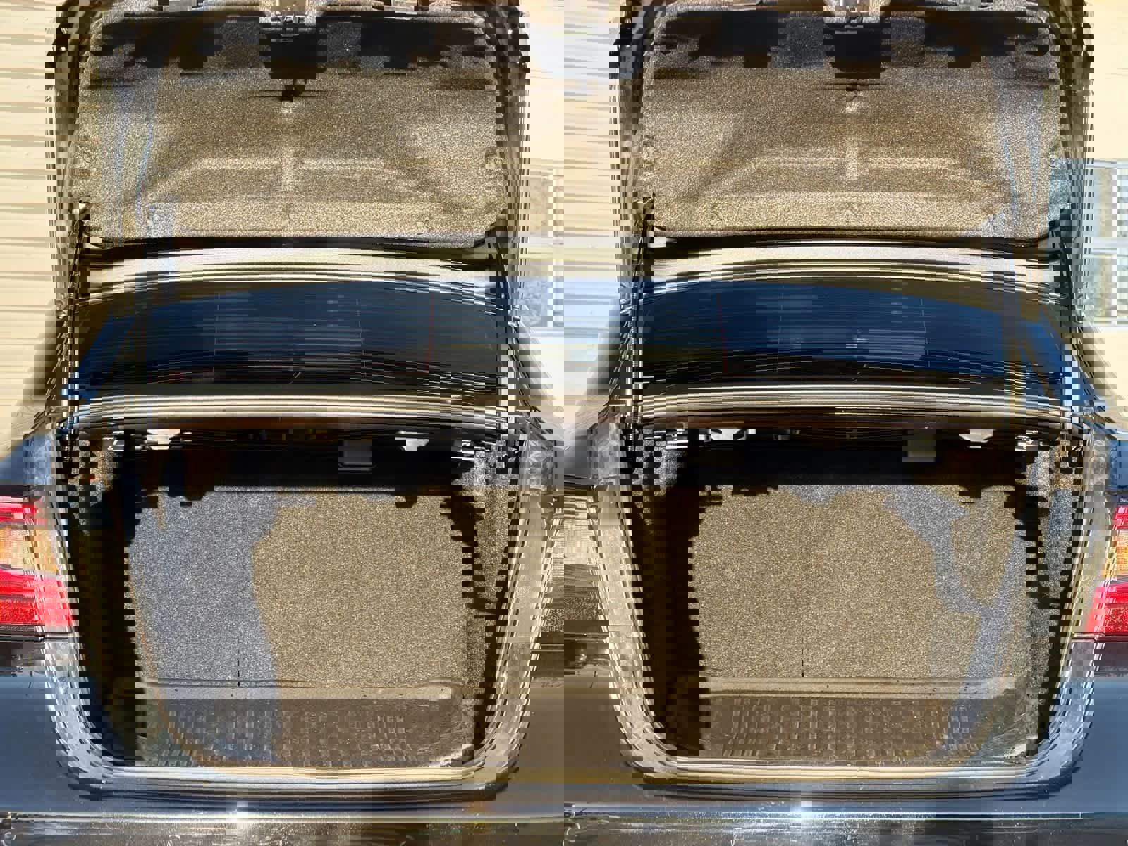 Used 2022 Subaru Legacy Limited image 36