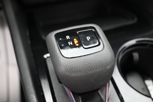 Used 2025 Nissan Rogue SV FWD image 22
