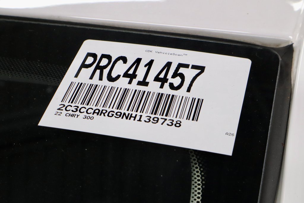 Used 2022 Chrysler 300 Touring image 36