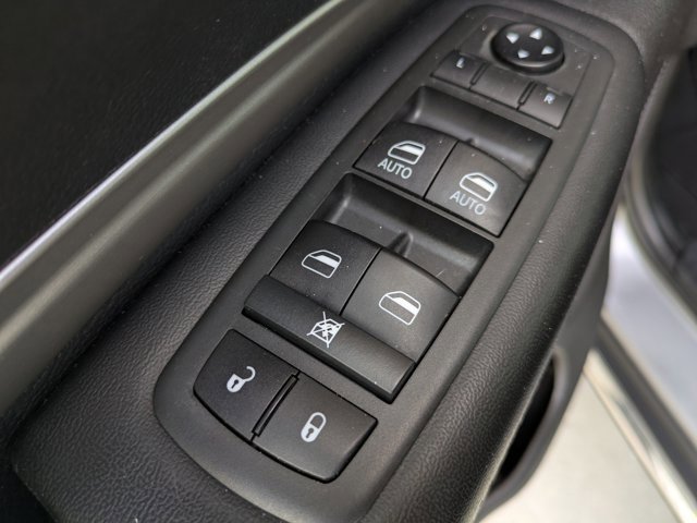 Used 2020 Dodge Durango SXT w/ 3rd Row Seating Group image 20