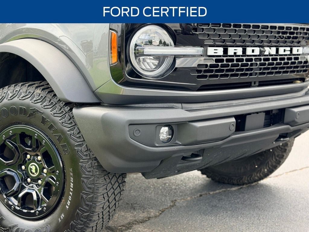 Certified 2022 Ford Bronco Wildtrak AWD/4WD image 3