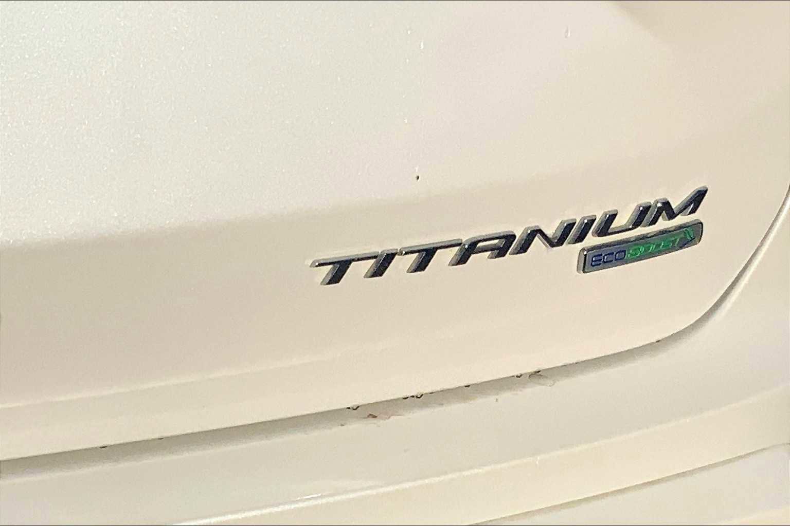 Certified 2019 Ford Edge Titanium w/ Equipment Group 301A FWD image 10