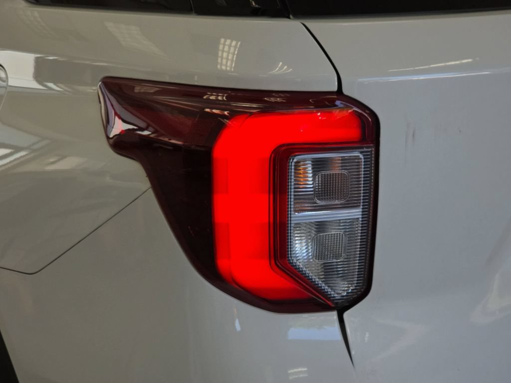 Certified 2023 Ford Explorer ST-Line w/ Class IV Trailer Tow Package AWD/4WD image 31