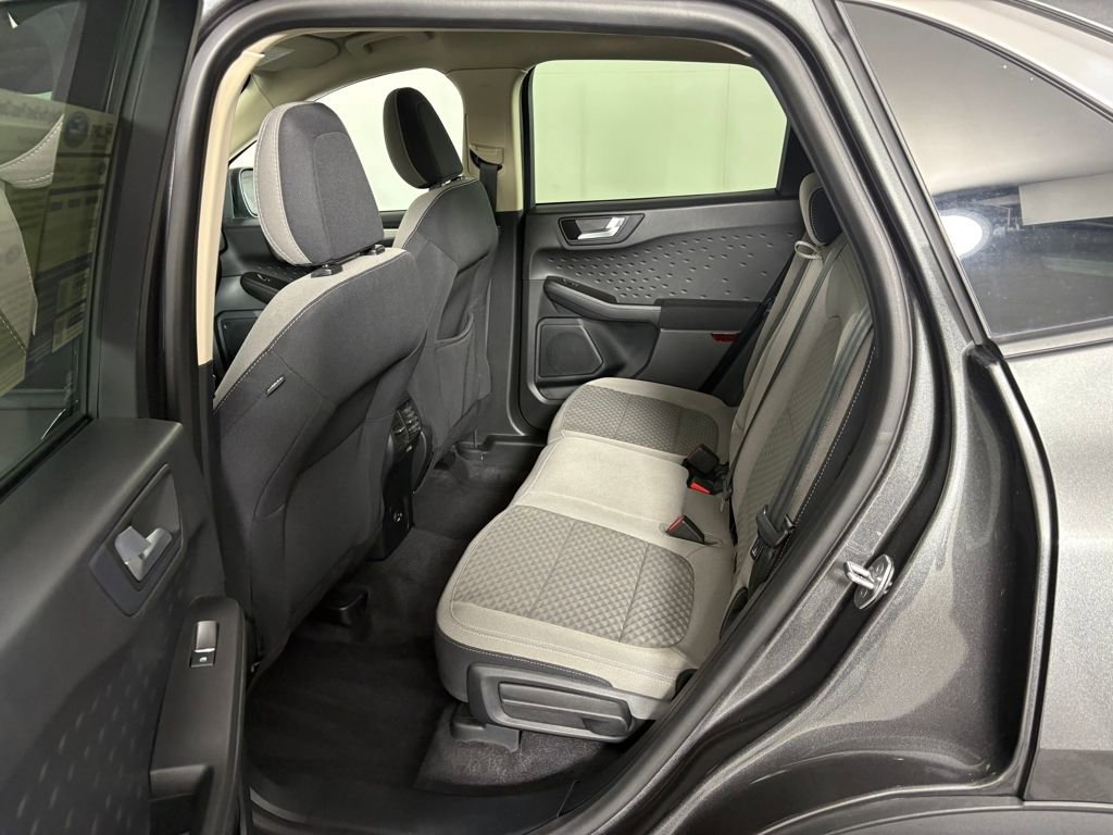 Certified 2020 Ford Escape SE image 29