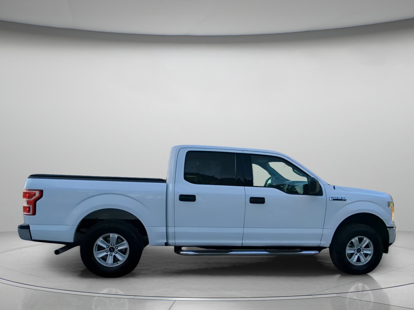 Certified 2018 Ford F150 XLT RWD image 32