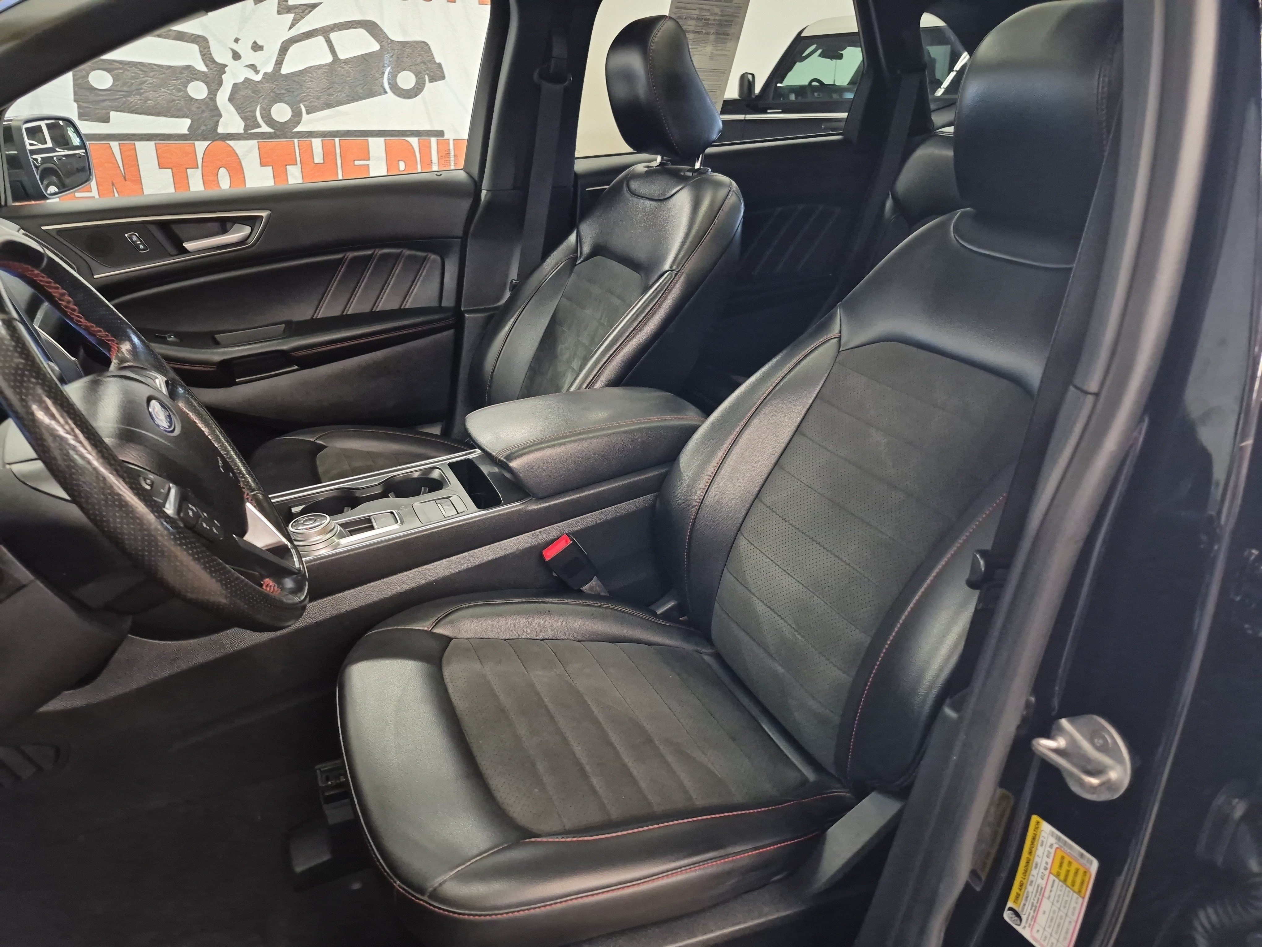 Certified 2022 Ford Edge ST-Line AWD/4WD image 12