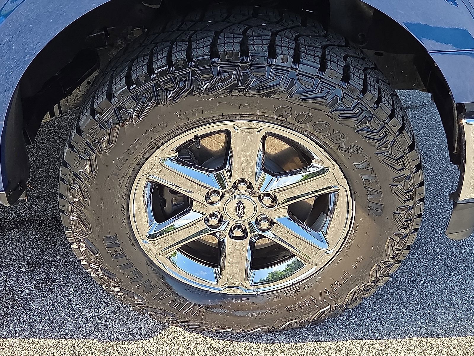 Certified 2024 Ford F150 XLT w/ Equipment Group 302A MID AWD/4WD image 7