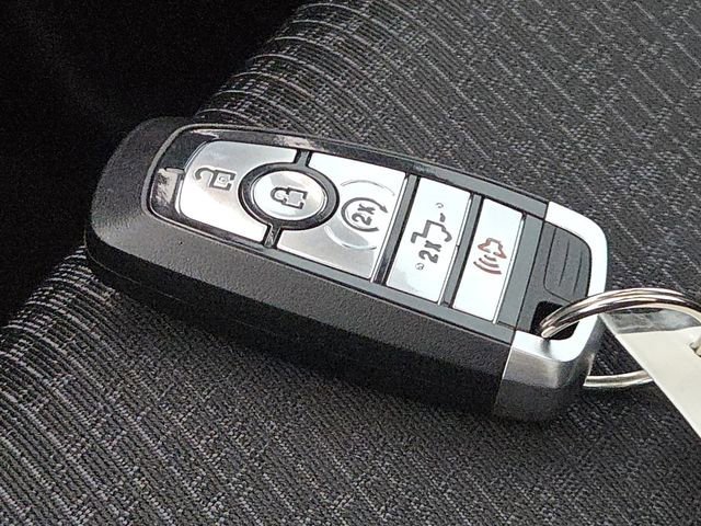 Certified 2022 Ford F150 XLT w/ Equipment Group 302A High image 44