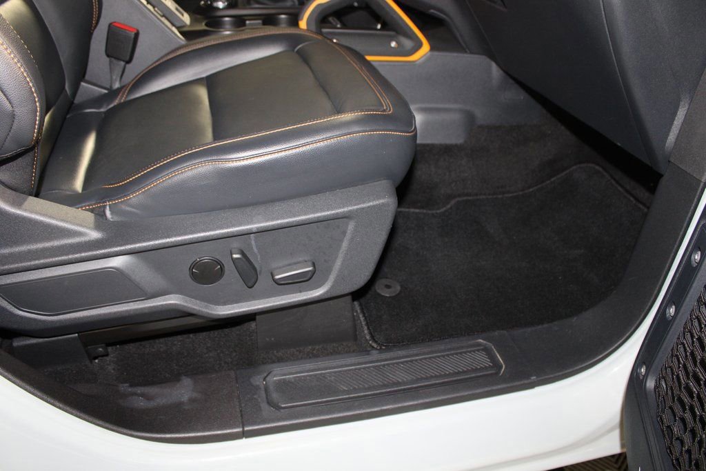 Certified 2023 Ford Bronco Badlands image 11